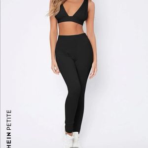 Cropped top and leggings set